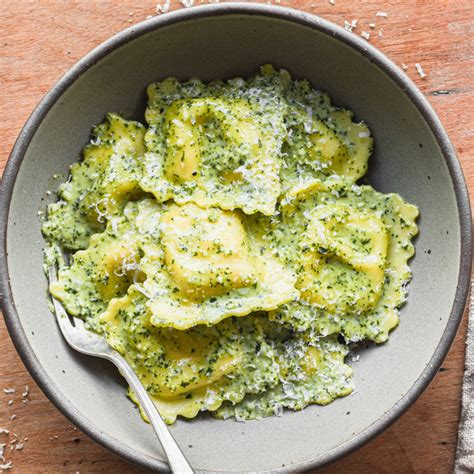 Ravioli With Roasted Garlic Pesto Cream Sauce Recipe Sur La Table