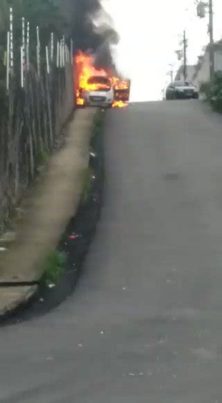 Choquei On Twitter Veja Carro Desgovernado E Em Chamas Desce