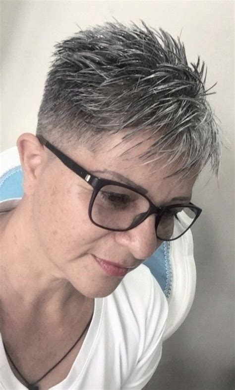 Pin By Tami Blackburn On Hair Short Spiked Hair Super Short Hair