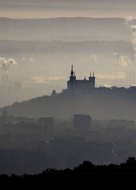 Pollution à l ozone circulation différenciée jeudi dans l