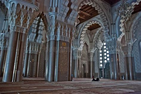 Interior De La Mezquita Casablanca Marruecos De Hassan Ii Imagen De