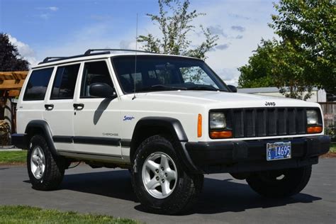 No Reserve 1997 Jeep Xj Cherokee Sport For Sale On Bat Auctions Sold