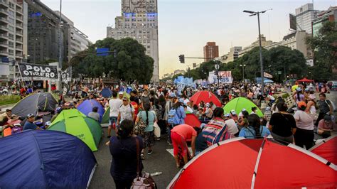 Organizaciones Piqueteras Se Concentran En La De Julio Y Prometen