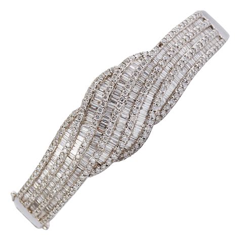 Amwaj White Gold 18 Karat Bracelet With Diamonds For Sale At 1stdibs