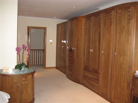 Bespoke Bedroom Furniture - Made To Measure Woodwork Ltd