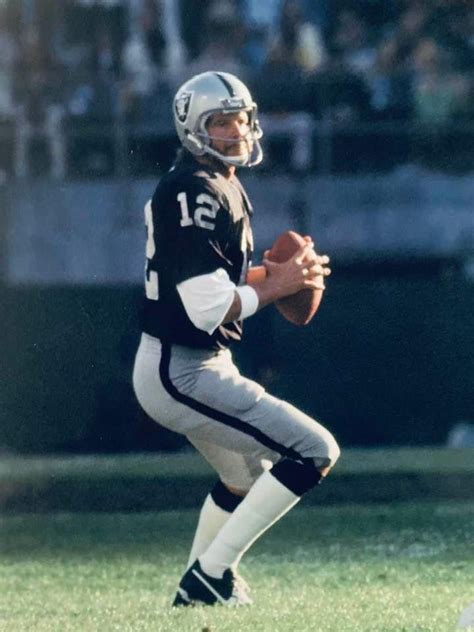 Ken Stabler on Twitter: "Snake setting up to pass in a 1977 game…looks ...