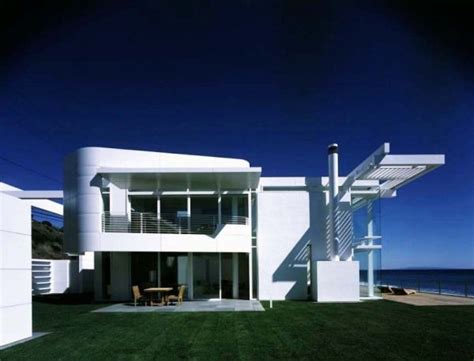 Immaculate Beachfront House By Richard Meier Beach House Design