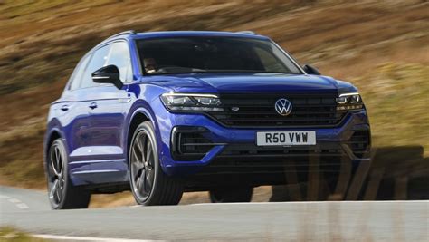 Volkswagen Touareg R Review 2022 Drivingelectric