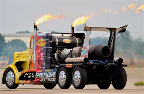 The Aero Experience Eaa Airventure Oshkosh 2013 Shockwave Jet Truck