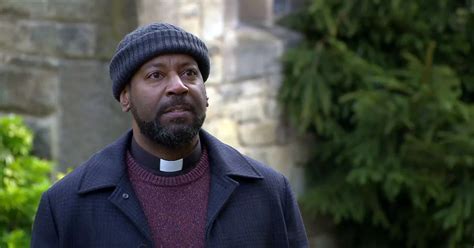 Emmerdale Fans Have Spotted Something Concerning About Vicar Charles Anderson Leeds Live