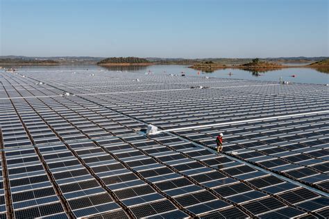 Maior usina solar flutuante da EDP está pronta para produzir energia