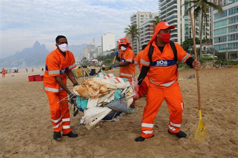 Comlurb Prepara Esquema Especial De Limpeza Para O R Veillon Mh Geral