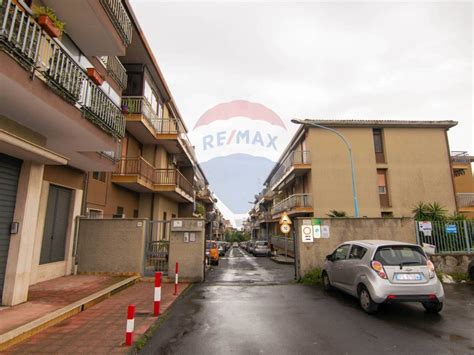 Vendita Appartamento In Corso San Vito Mascalucia Rif