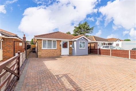 Canford Avenue Bournemouth Dorset Bh11 3 Bedroom Detached Bungalow