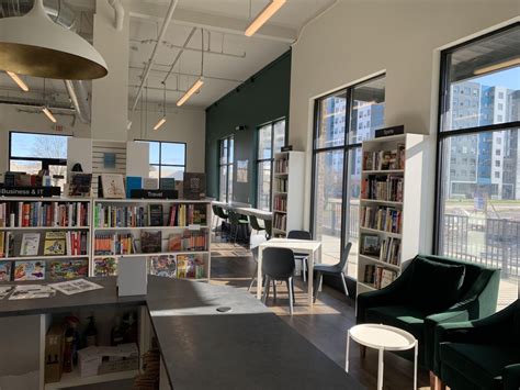 hooked     michigan ave lansing michigan