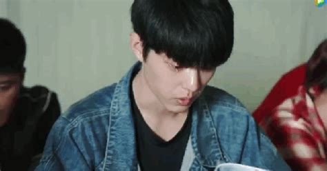 Hậu trường Trần Tình Lệnh cực gay cấn Nam chính đọc kịch bản đam mỹ huynh đệ nhập tâm đến