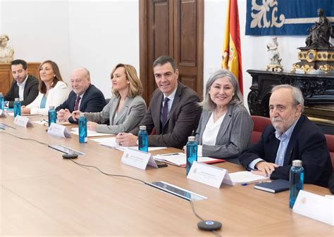 El Consejo Escolar Del Estado Pacta Prohibir El M Vil En Primaria Y