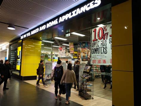 Melbourne Central Shopping Centre Stores And Opening Hours