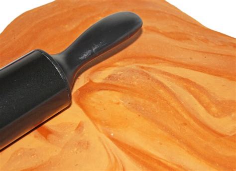 How To Make Marbled Fondant