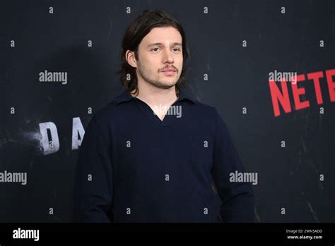 New York Usa 29th Feb 2024 Actor Nick Robinson Attends Netflixs