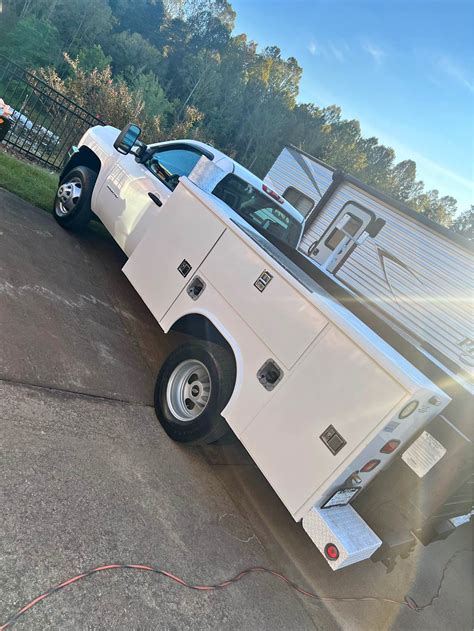 2011 Chevrolet Silverado 3500 HD Regular Cab - Commercial Vehicles