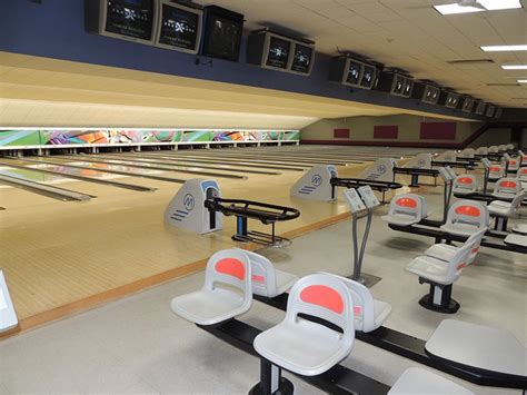 Gallery | Holiday Lanes