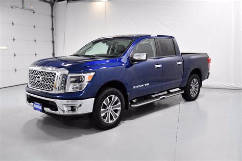 Pre Owned 2019 Nissan Titan SL 4WD Crew Cab Pickup