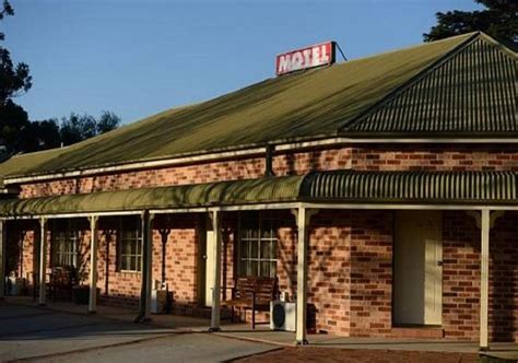 3 Hotel Motel Pub And Leisure Properties For Sale In Cowra Nsw 2794