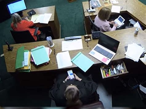 Video Show Oklahoma Judge Scrolling Social Media Texting During Trial