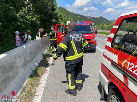 N Reisebus Auf Der S Bei Gloggnitz Liegen Geblieben Alle