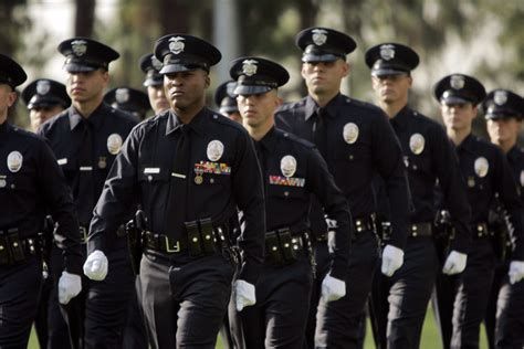 What Are The Requirements To Be A Police Officer? – CollegeRag.net