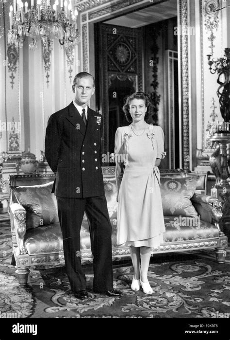 Portrait of Queen Elizabeth II and Prince Philip Stock Photo - Alamy