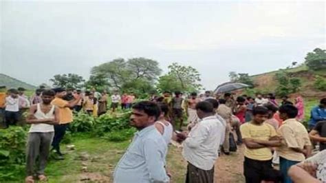 Two Including Woman Died Due To Lightning आकाशीय बिजली की चपेट में आने से महिला सहित दो की मौत