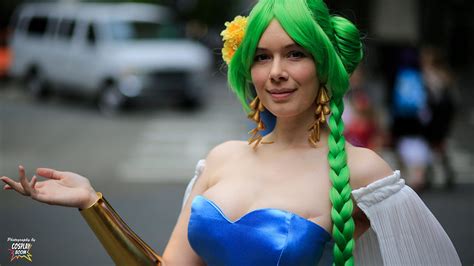 The Coolest Cosplay From Geek Girl Con | Kotaku Australia