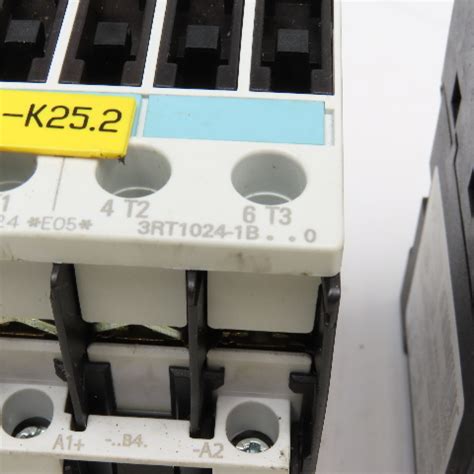 Siemens 3RT1024 1BB40 600V 35A Contactor Relay 24 VDC Coil Lot Of 2