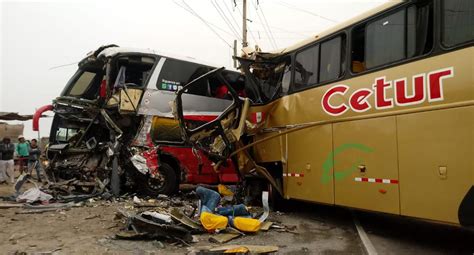 La Libertad Cuatro Fallecidos Y 41 Heridos Deja Choque Entre Dos Buses