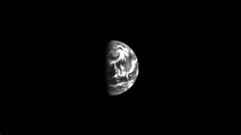 Hera Probe Snaps Its 1st Images Of Earth And Moon On Way To Asteroid