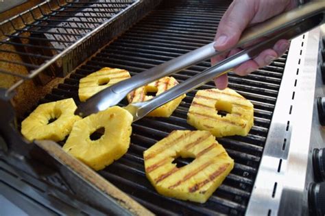 Gegrillte Ananas Mit Rum Min Nachtisch Vom Grill