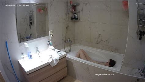 Watch Shower Girl Guest Girl Bath Mar05 21 Naked People With Fennec In Bathroom The Biggest