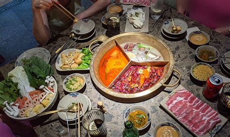 Los Placeres De Pepa SHOOLOONGKAN COMIENDO UN HOT POT EN MADRID