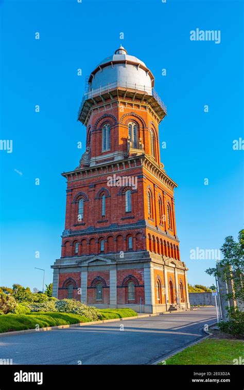 Sunset View Of Invercargill Water Tower In New Zealand Stock Photo Alamy