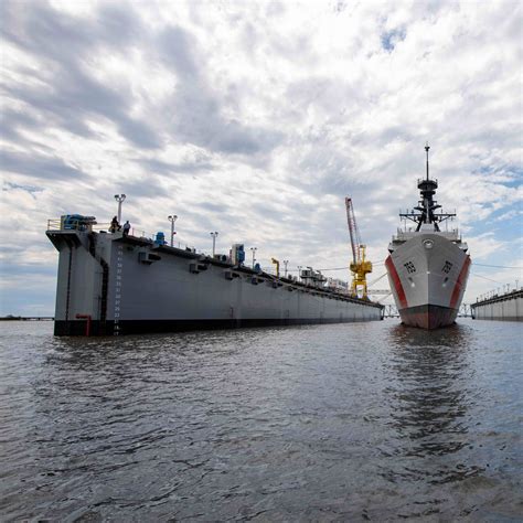 Ingalls Launches USCG National Security Cutter Calhoun