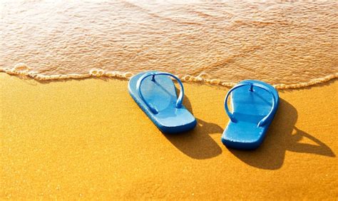 Premium Photo | Beach sandals