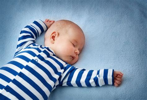 Newborn Baby Sleeping Positions Pictures - If your baby rolls over to ...