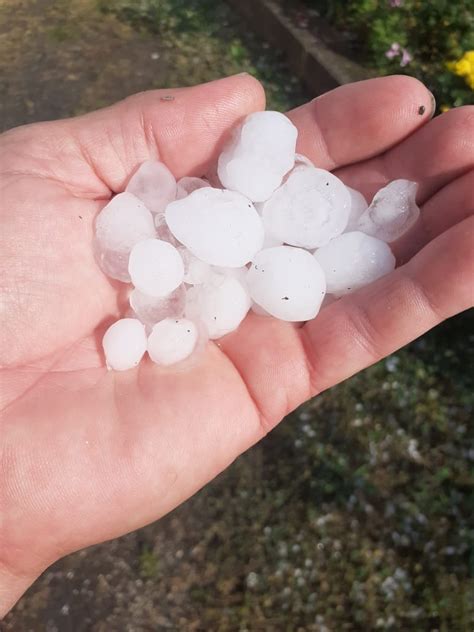 Stuhi breshëri godasin disa fshatra e qytete në Kosovë Telegrafi