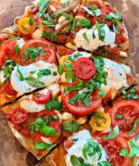 25 Best Unique Pizza Recipes And Ideas Specialty Pizza Toppings And Combinations Unique Pizza