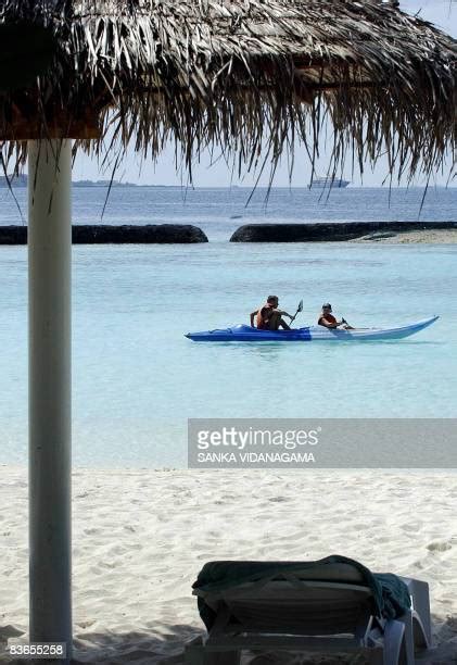 Maldives Economy Tourism Photos and Premium High Res Pictures - Getty ...