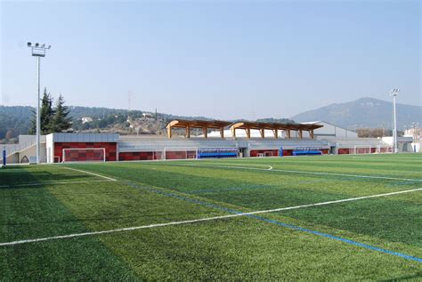 Cuánto tiempo se necesita para construir un campo de fútbol artificial