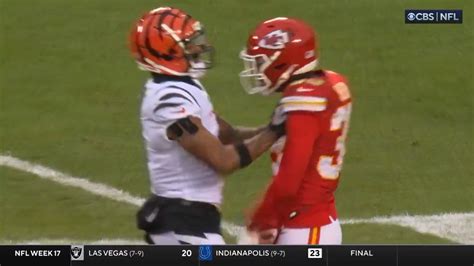 Ja'Marr Chase scuffles with Chiefs defenders after harsh comments