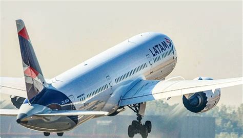 Covid 19 Latam La Aerolínea Más Grandes De América Latina Se Declaró